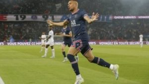 Kylian Mbappé célébrant un but